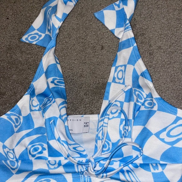 Patterned Set - Picture 3 of 6